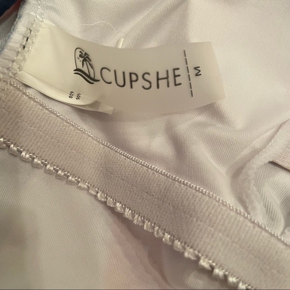 CUPSHE - Picture 7 of 9